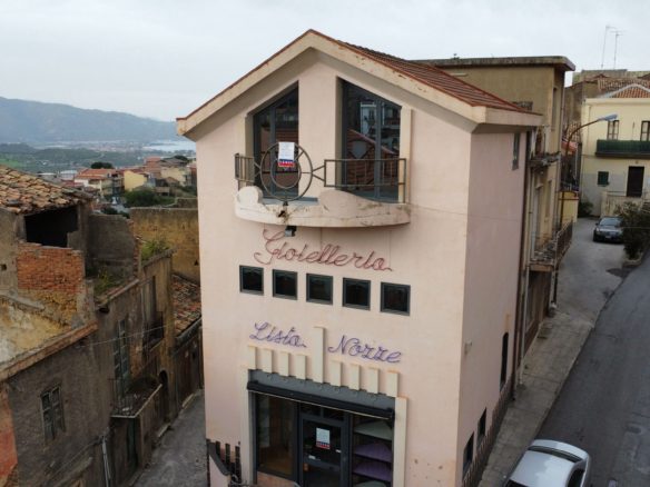 Stabile indipendente a Furnari