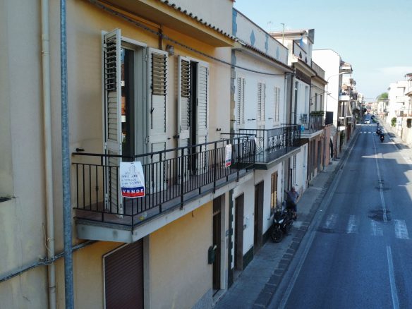 Ampio appartamento a Vigliatore